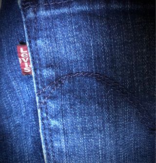 Vaquero Levi’s Chica. Talla W27 ; L32. + Regalo.