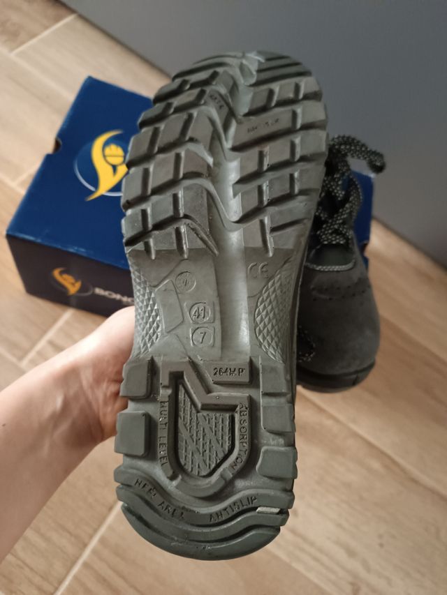 Scarpe antinfortunistiche. Numero 41