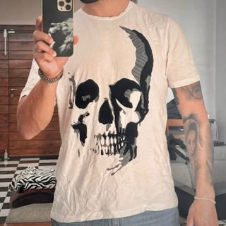 Camiseta hombre Zara calavera