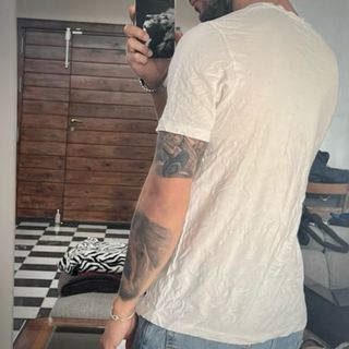 Camiseta hombre Zara calavera