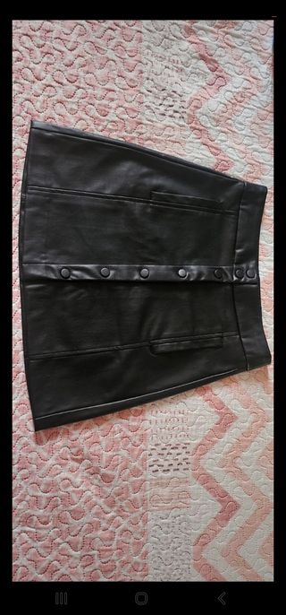 Falda stradivarius 