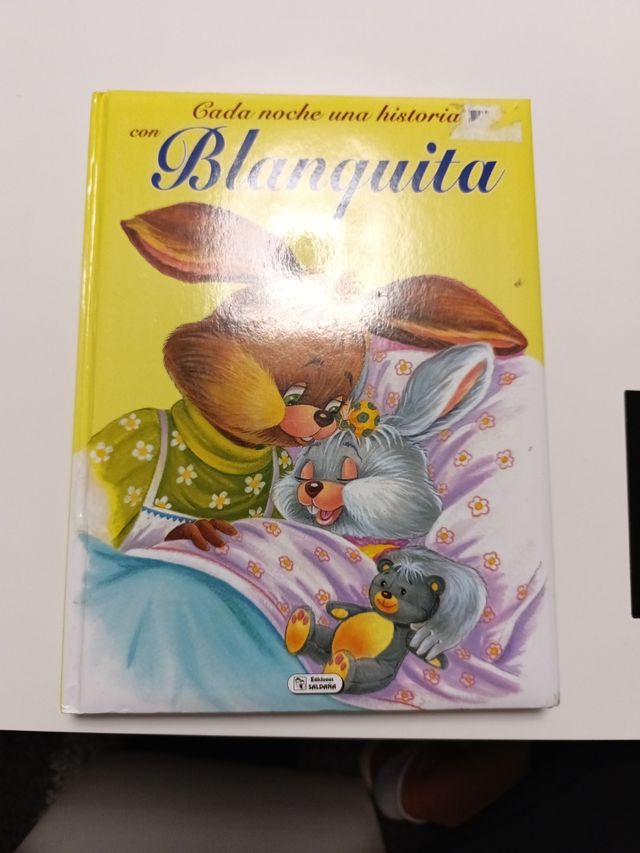 CADA NOCHE UNA HISTORIA CON BLANQUITA