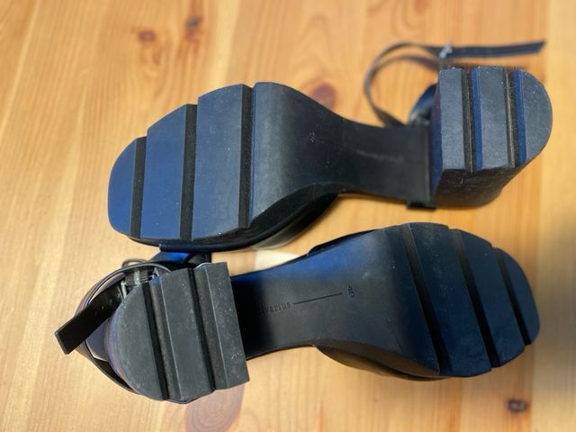 Sandalias de plataforma Stradivarius N40