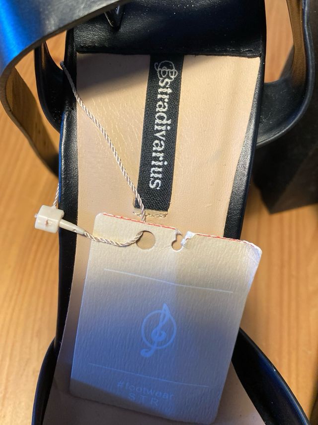 Sandalias de plataforma Stradivarius N40