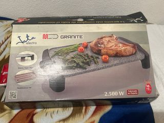 Plancha JATA electro nueva a estrenar