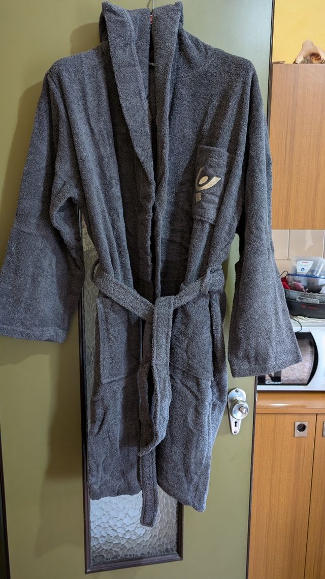 Accappatoio con cappuccio marca Freddy, nuovo