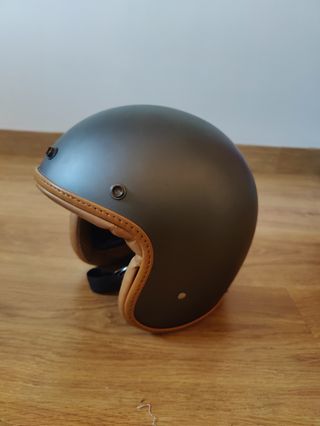 Casco DMD jet gris cuero vintage