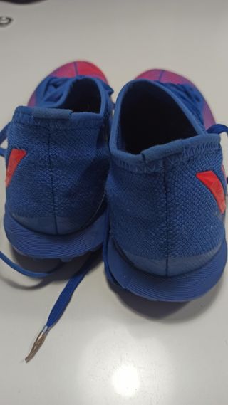 Zapatillas multitaco futbol