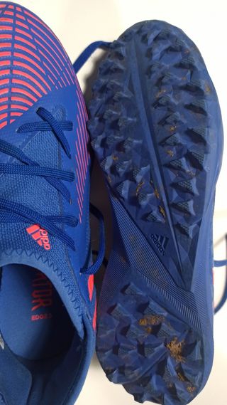 Zapatillas multitaco futbol