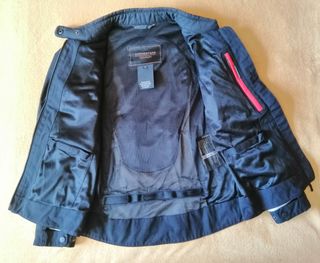 Cazadora mujer para moto de verano y protecciones