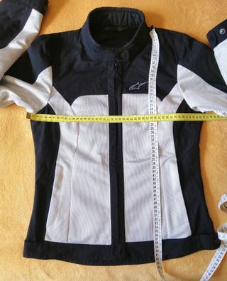 Cazadora mujer para moto de verano y protecciones