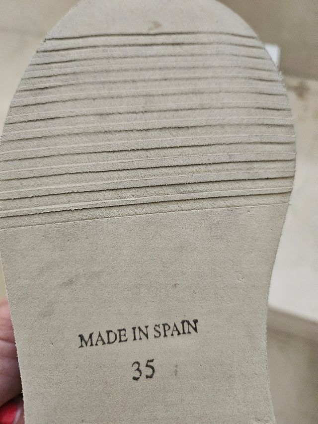 Zapatos vestidos num. 35