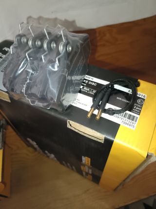Discos freno y pastillas y varios