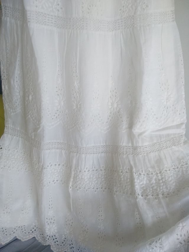 Vestido Bordado Lino blanco