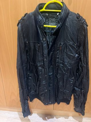 Cazadora tipo motera