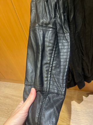 Cazadora tipo motera