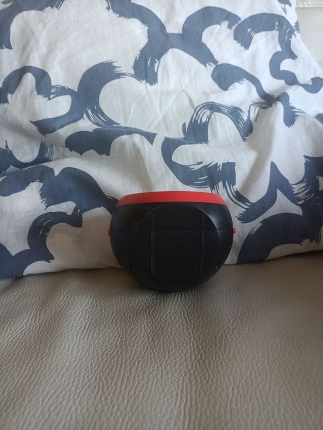 Reloj despertador digital rojo