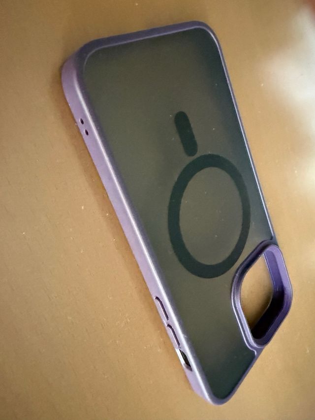 Funda para iPhone 14 Pro Max morada