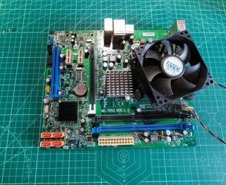MedionPC MS-7653 - 775 LGA - E5800