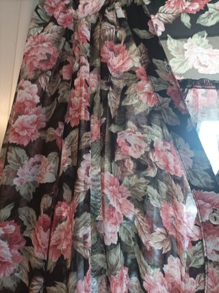Camisa cuello pico estampada 