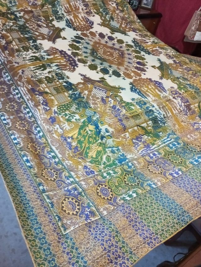 TAPPETO MORESCO ANTICO E TRAPUNTA MORESCA.