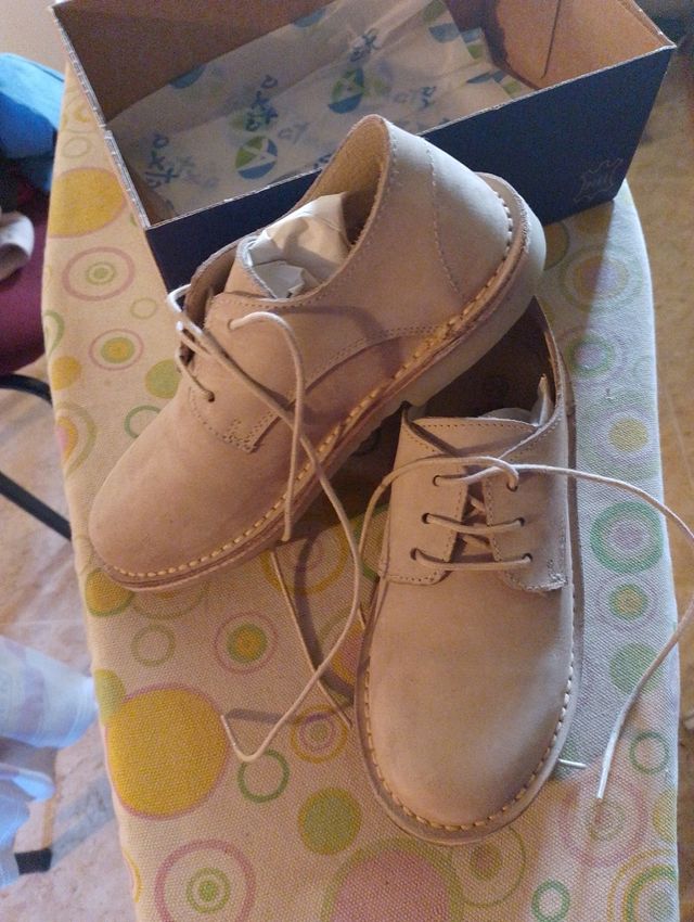 Zapatos niño beig nobuck