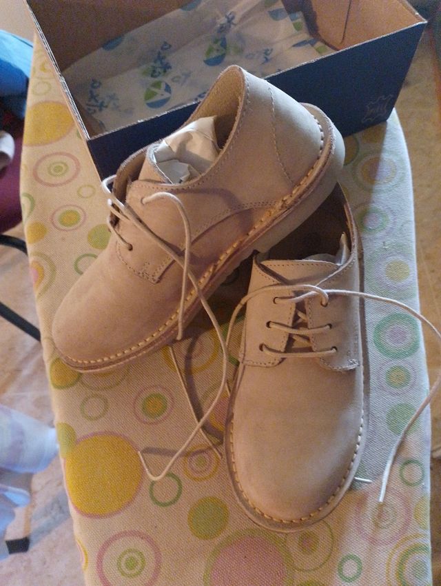 Zapatos niño beig nobuck
