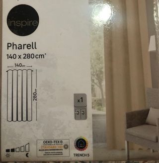 Cortinas beige con ollaos