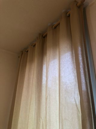 Cortinas beige con ollaos