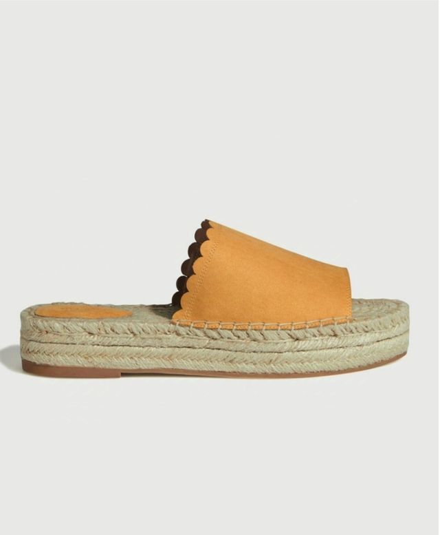 Sandalias plataforma serraje mostaza,OYSHO.Talla39