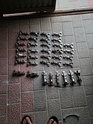 Cerniere per mobili da cucina