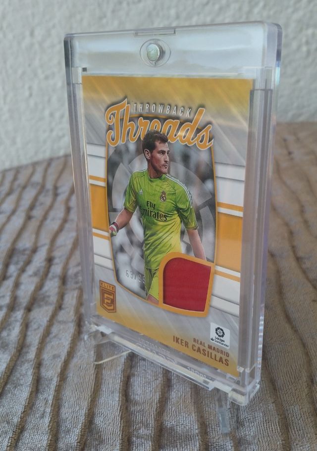 CASILLAS THROWBACK THREADS DONRUSS ÉLITE /99