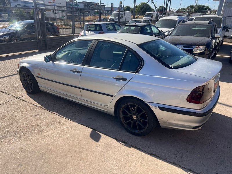BMW Serie 3 1999, foto 3