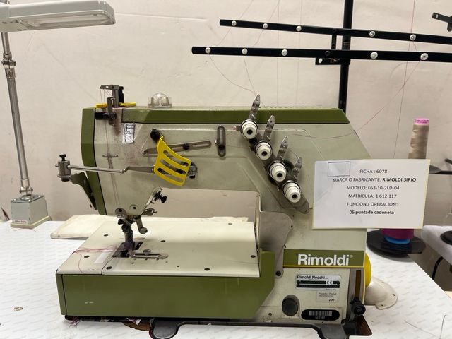 Maquina de coser. Recubridora industrial