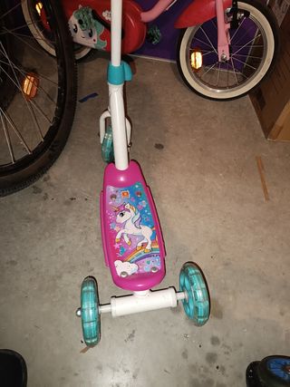 Patinete niña