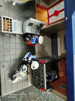 Comisaría policía playmobil