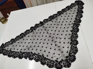 Mantilla negra de misa