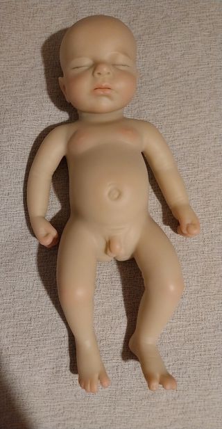 muñeca reborn niña o niño