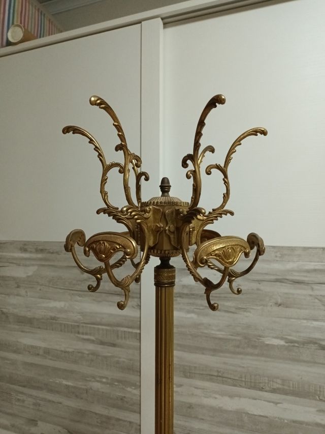 ANTIGUO PERCHERO BRONCE