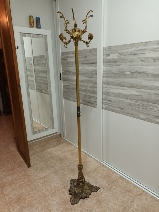 ANTIGUO PERCHERO BRONCE