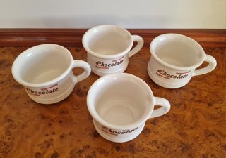 Set de tazas y jarra para chocolate