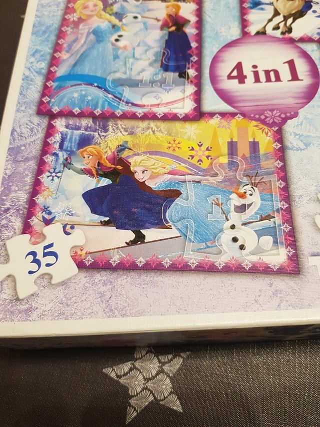 4 PUZZLEs FROZEN