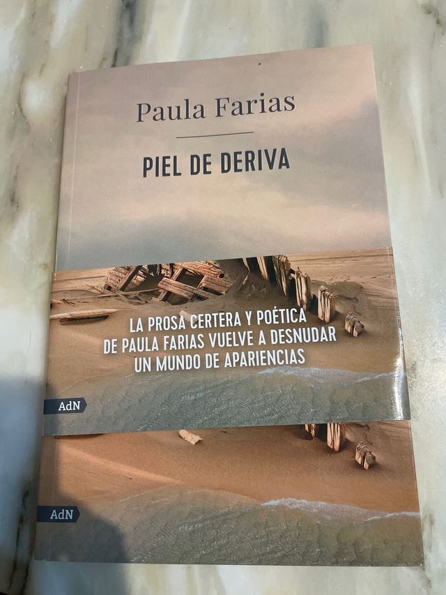 Piel de deriva, Paula Farias