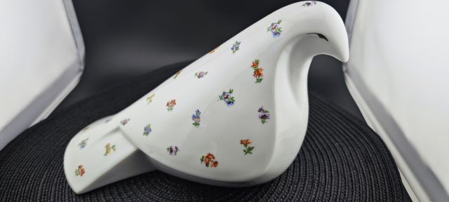 Estatua de una paloma