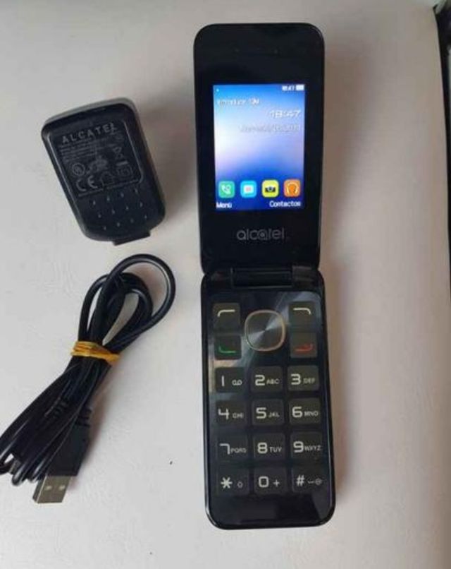Teléfono Alcatel 2051X ( libre)