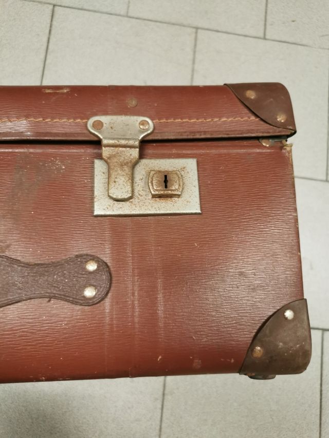Valigetta in carnone vintage anni 1940