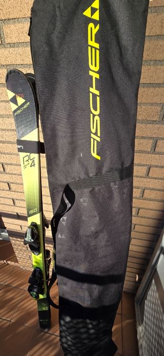 Esquis Fischer RC 4 JR RACE 150 y palos Atomic 105