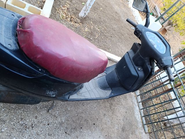 Moto Aprilia, sin documentación