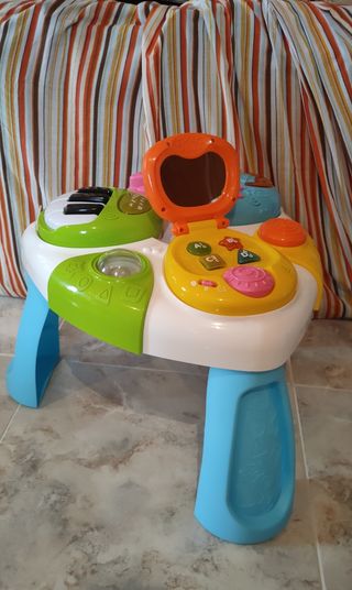 Mesa juegos bebes