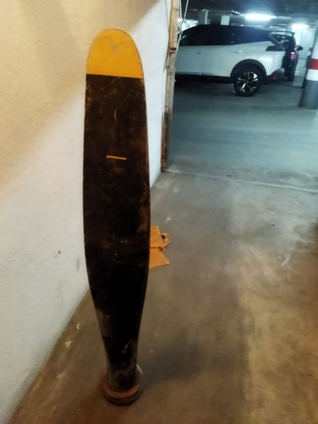 Helice avion de la base area de GIOIA